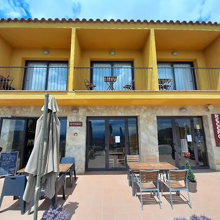 Rural Cor De Prades Aparthotel 3*
